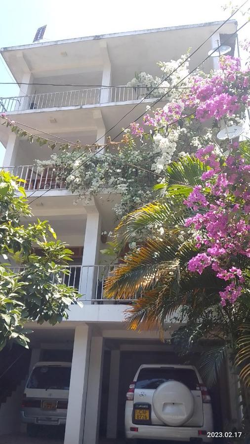Old Town Hotel Κάντι Εξωτερικό φωτογραφία