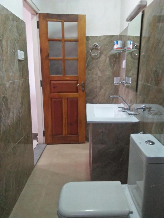 Old Town Hotel Κάντι Εξωτερικό φωτογραφία